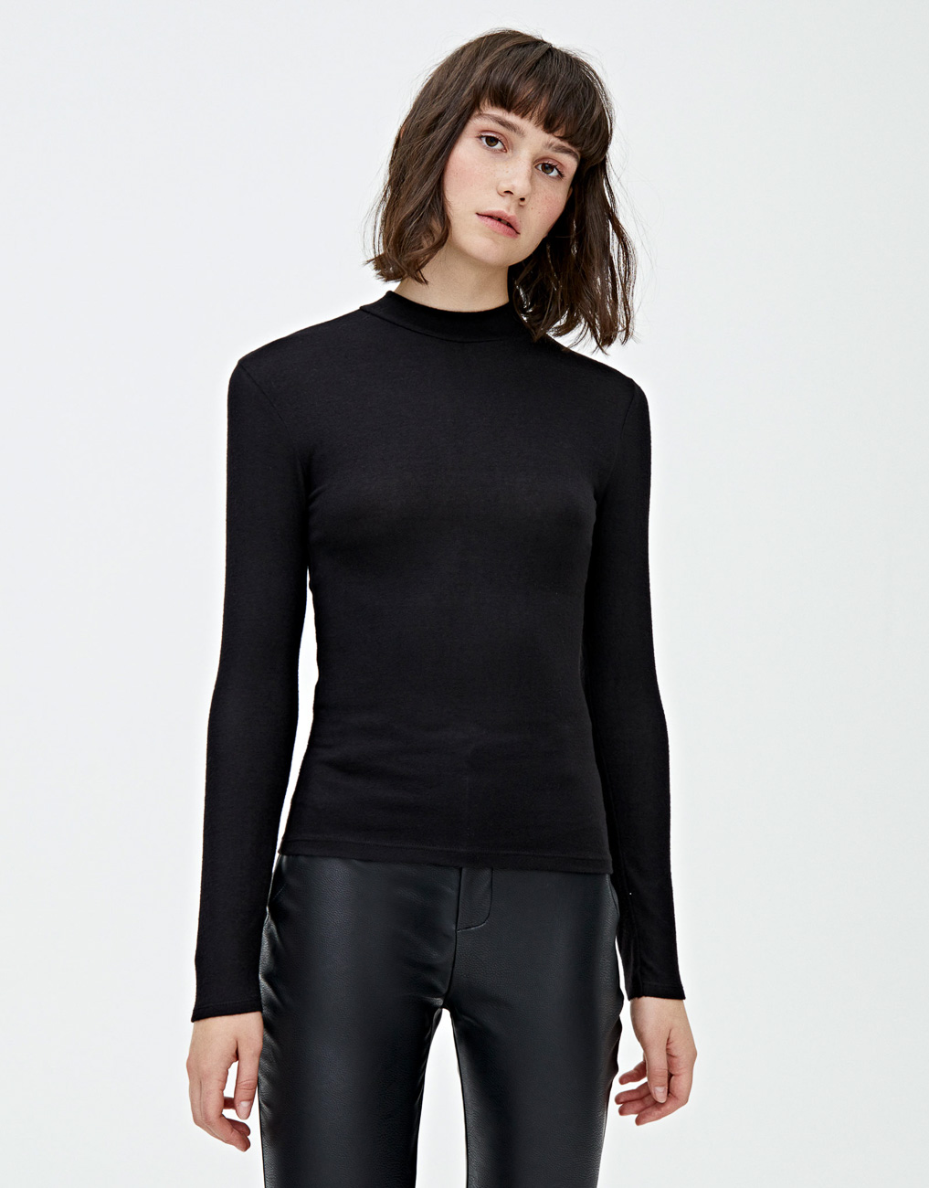

Гольф PULL & BEAR Ж1055823 (9246/315/800) цвет черный M