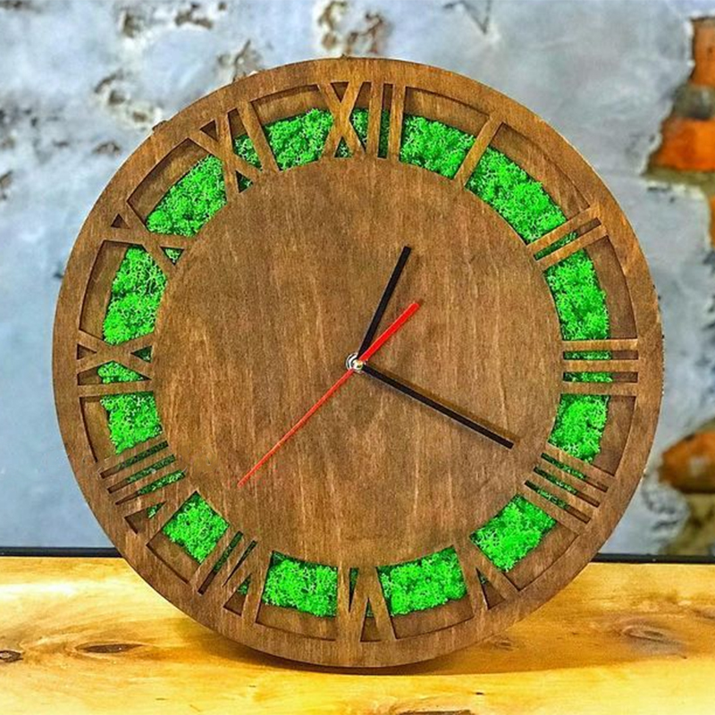 

Эко-часы из мха в деревянной раме с римскими цифрами 55 см MAiSTERNA Дерево GO-004d-55