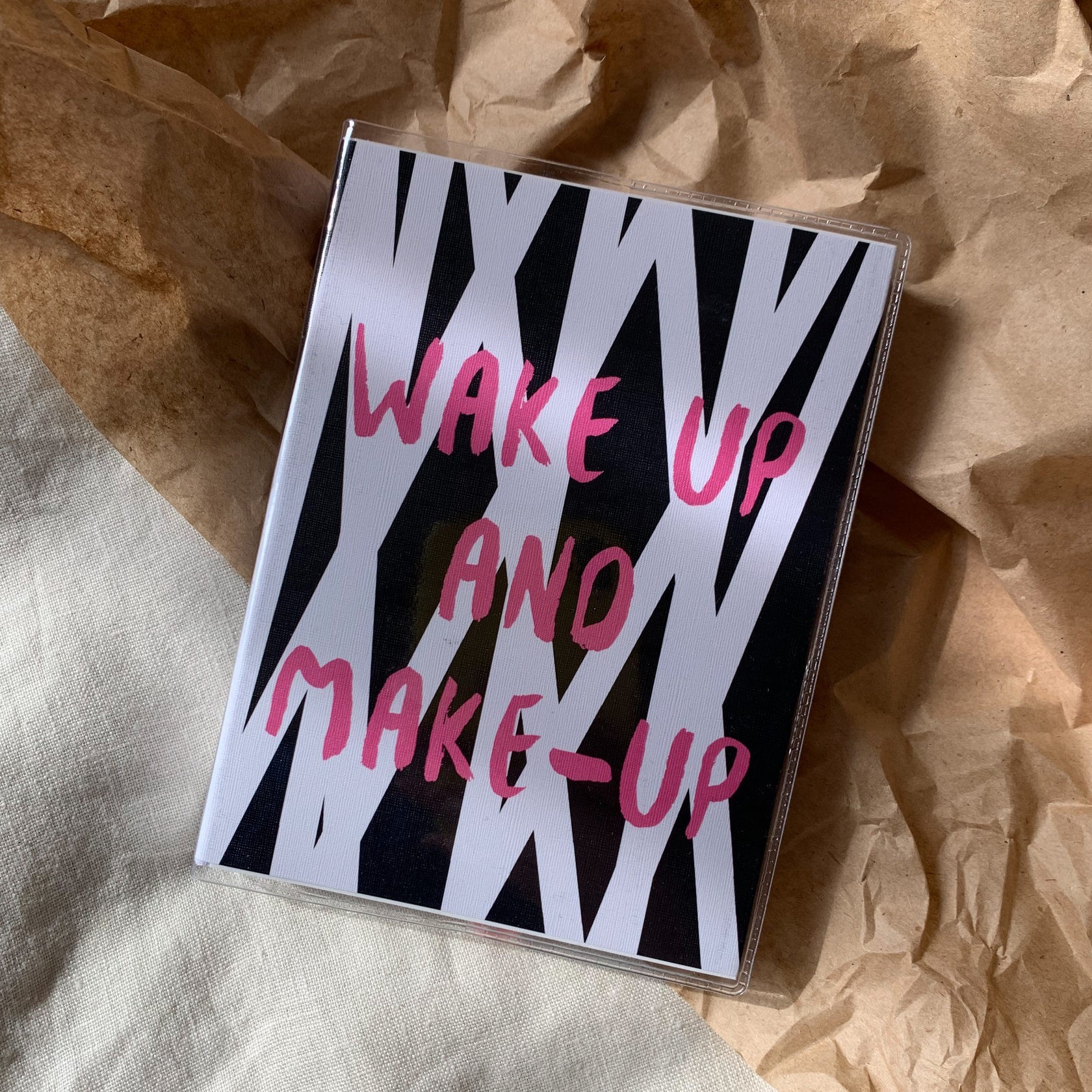 

Планер Mini Make-up 12x16 см с разворотами на неделю