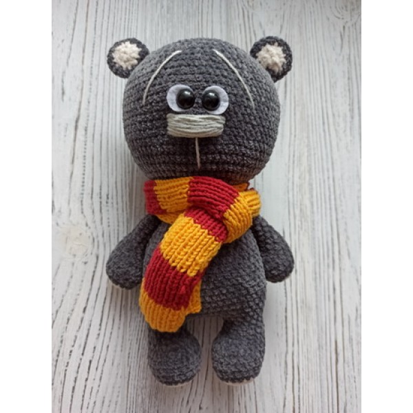 

М'яка іграшка HandMade Ведмедик Валентин в'язана 27см, темно-сірий (TI-006)