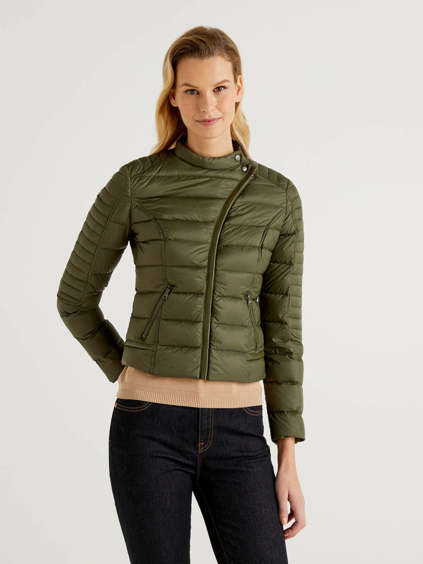 

Пуховик United Colors of Benetton 2TWD536K4-35A 42