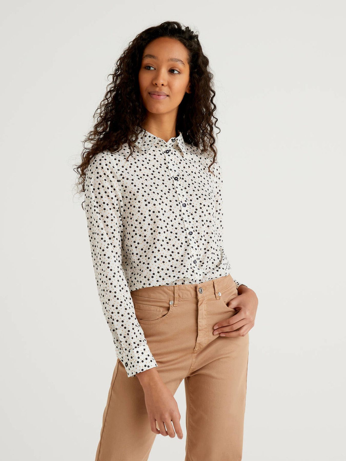 

Рубашка United Colors of Benetton 5OA95Q8U4-75B, Рубашка United Colors of Benetton 5OA95Q8U4-75B L