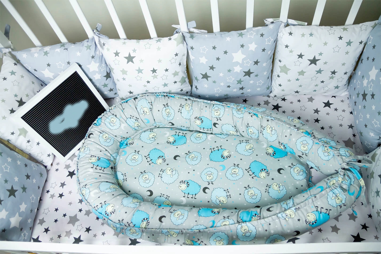 

Подушка гнездышко кокон детский для новорожденных детей Баранчики 80 х 50 см (98941554-Т) Голубой