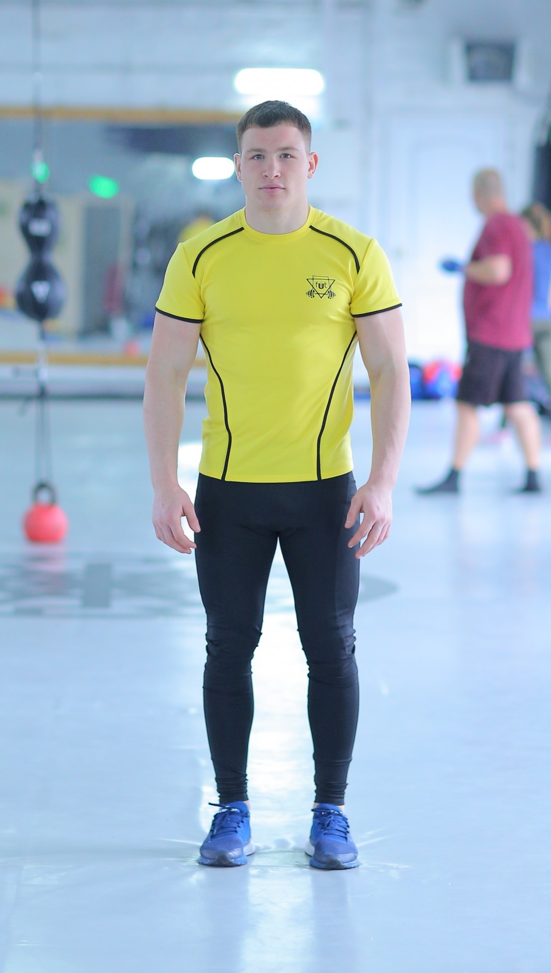 

Спортивная мужская футболка Glory yellow FitU L Желтый