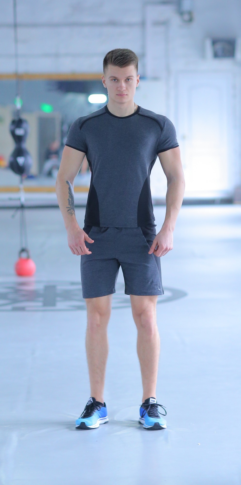 

Спортивный мужской набор Mist gray 1 2 FitU S Серый