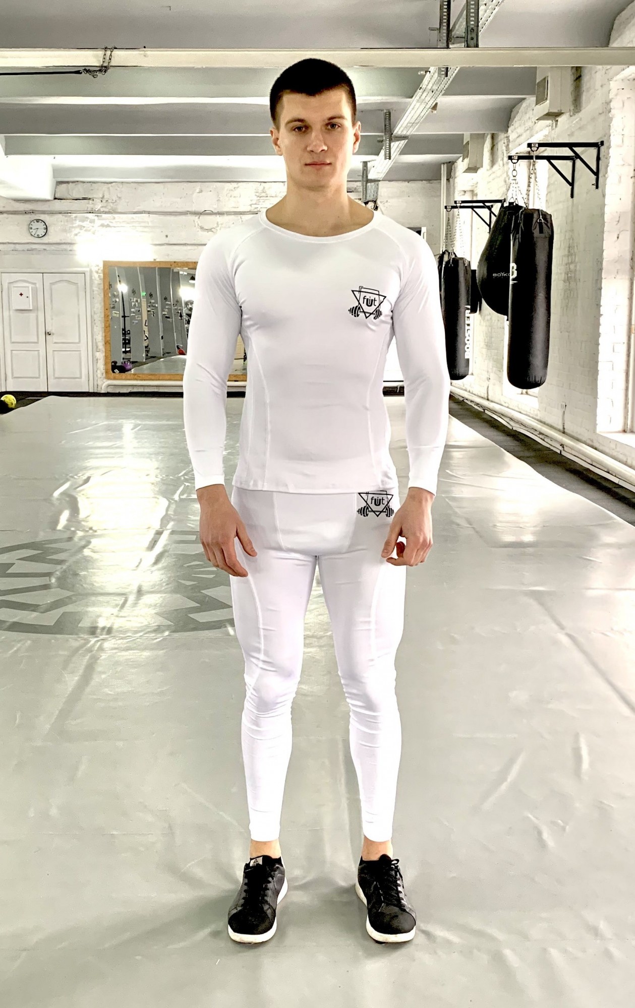

Тайтсы компрессионные мужские Wave white FitU L Белый