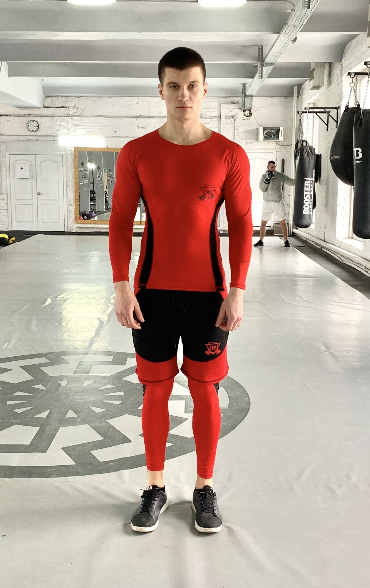 

Спортивный мужской набор (Рашгард тайтсы шорты) Rush b-red 3 1 FitU M Красный