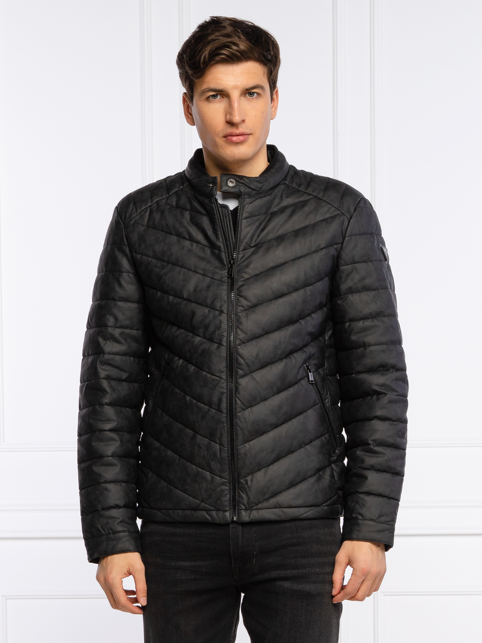 

Куртка Guess M1RL05-WDN30 XL Jet Black