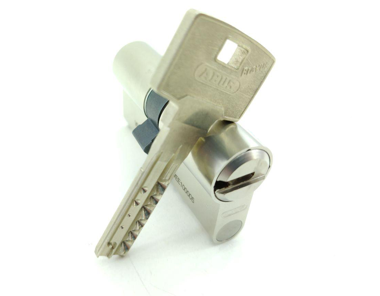 

Цилиндр Abus Bravus 2000 Compact 90 мм (60х30) ключ/ключ
