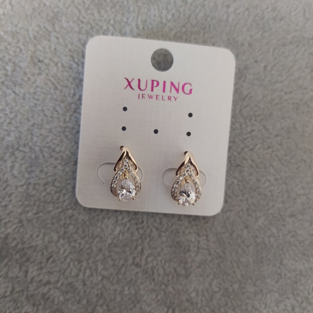 

Серьги Xuping с белыми камнями 9х16мм Позолота 18К, ida28637