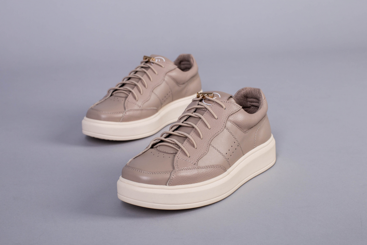 

Кеди жіночі шкіряні LuxuryShoes CBX 9609-1/38 Бежевий