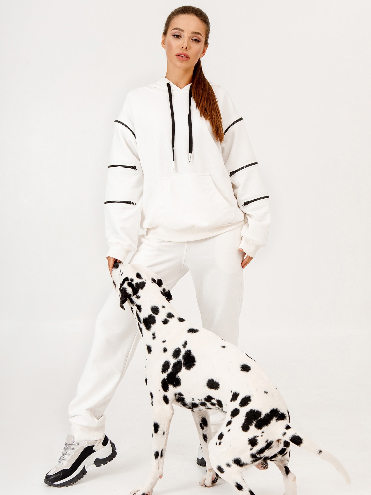 

Спортивный костюм Dressa 53170  Белый, Спортивный костюм Dressa 53170 44 Белый