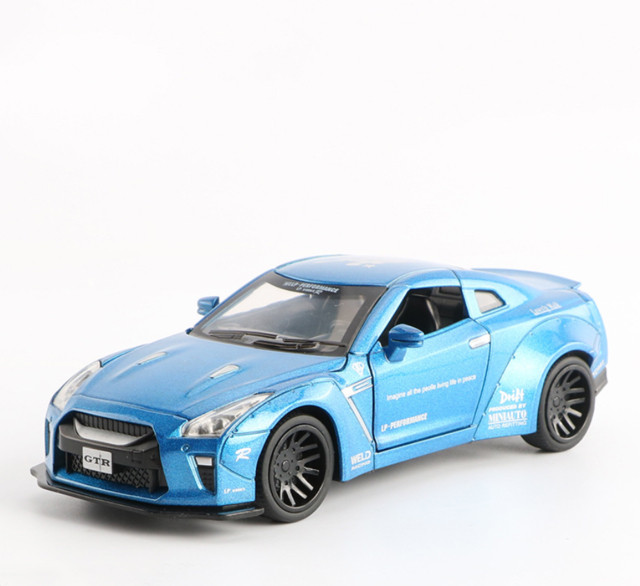 

Машина металлическая Nissan GTR 7862 со звуковыми эффектами (Blue)