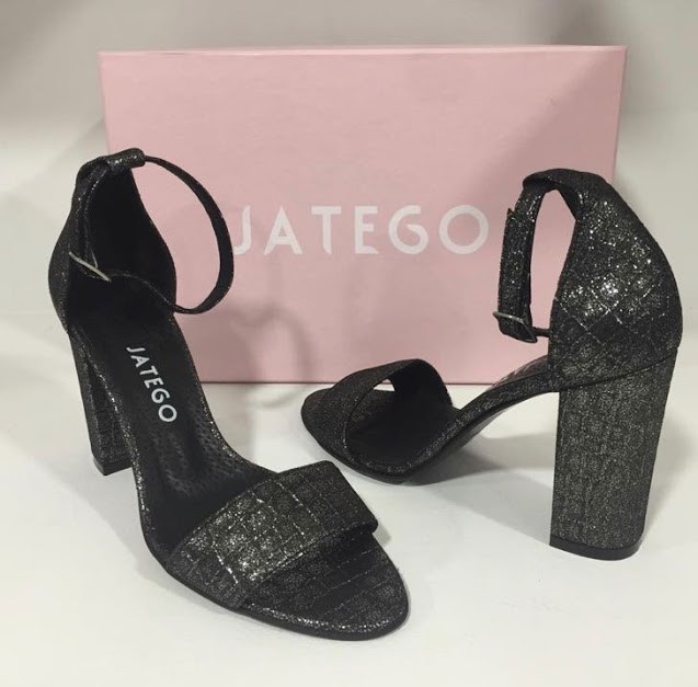 

Босоножки на каблуках Jatego Croco 37 Графитовые