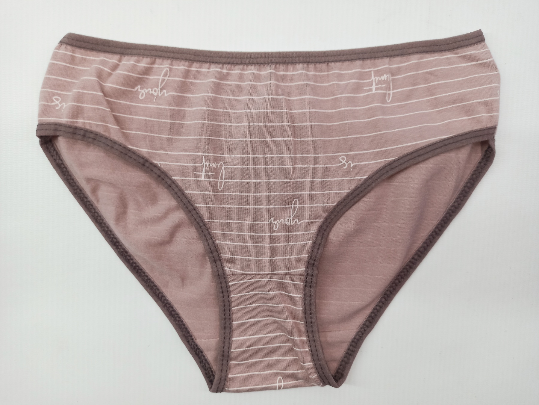 

Трусы Donella 41233 146-152см(р) коричневый