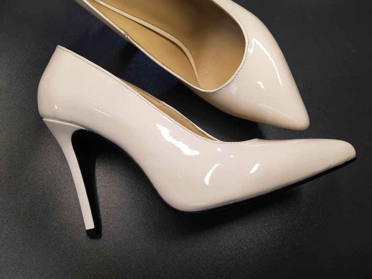 

Туфли DIANAANIPKO D190 35 Бежевый