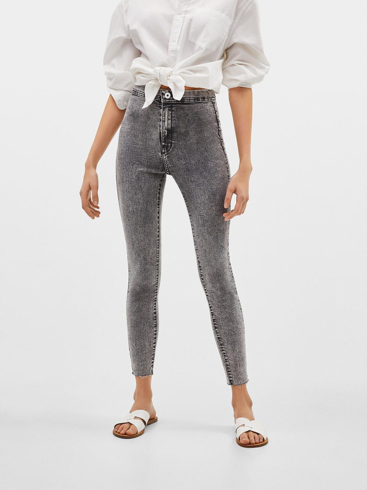 

Джинсы Bershka 0047/019/810-ABKU 38 Серые