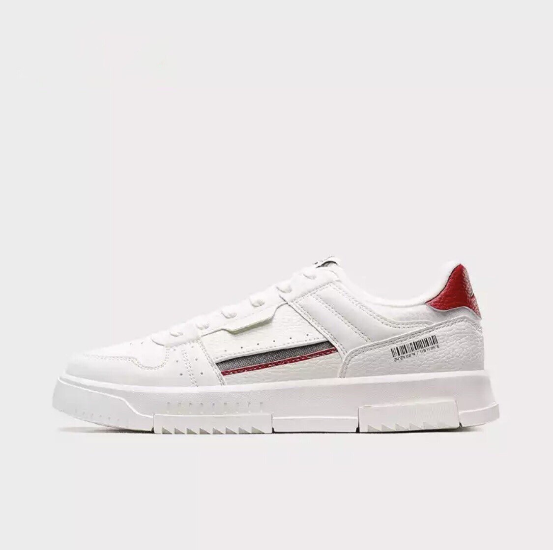 

Кроссовки Xtep 2020 43 (7) 26.5см White ( 316637 )