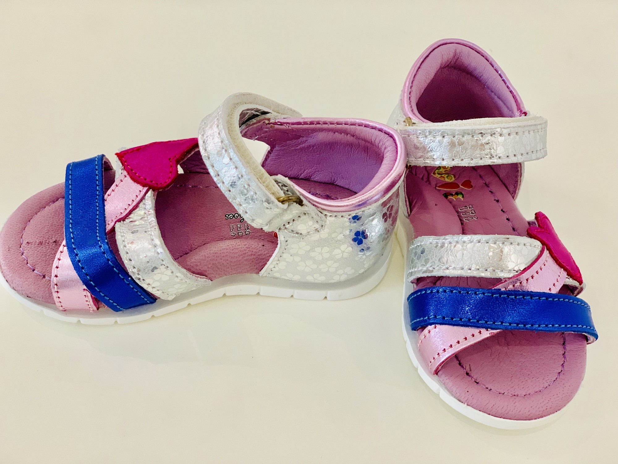 

Босоножки Evie Shoes Sue 23 Silver (108-1K 23)