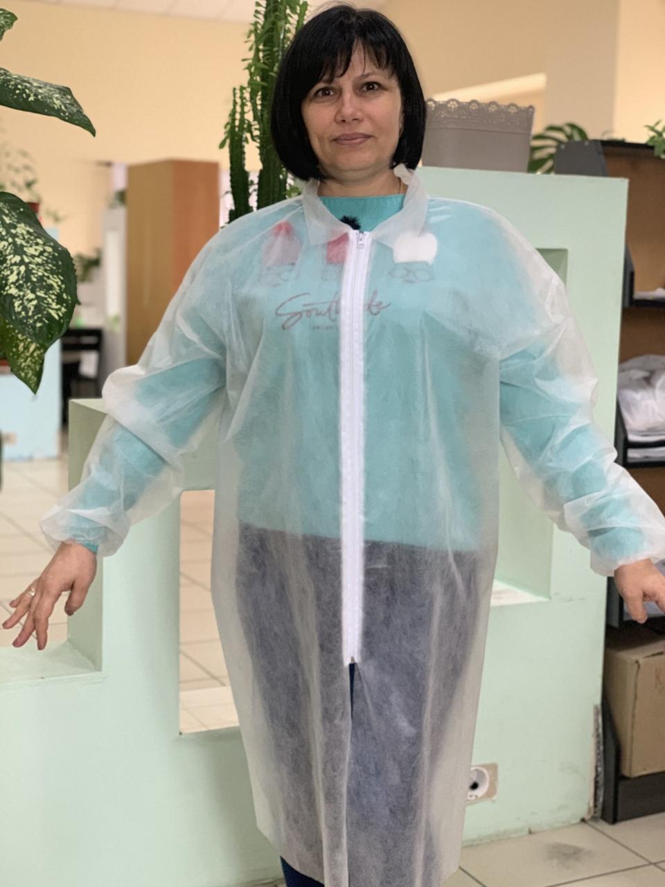 

Халат одноразовый защитный пл. 30 гр/м.кв XL