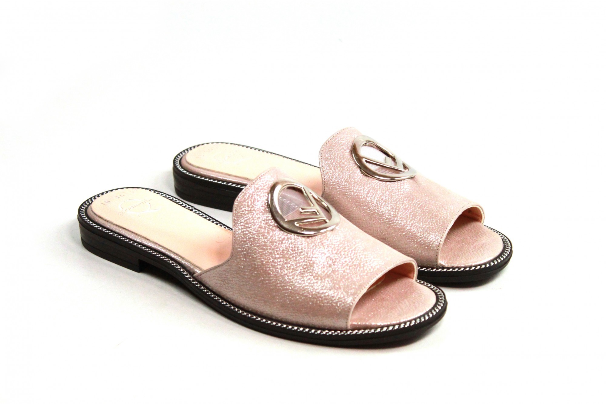 

Шлепанцы Cem shoes 18-34-05 женские 37 Пудровые