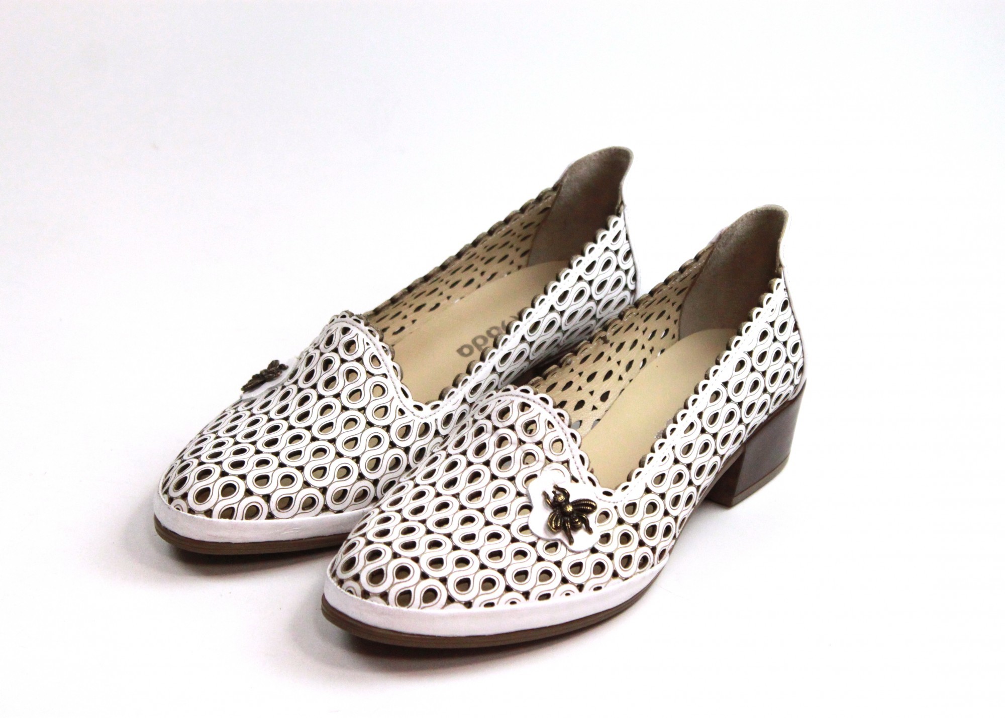 

Туфли EVROMODA 145-70-T05 женские 39 Белые