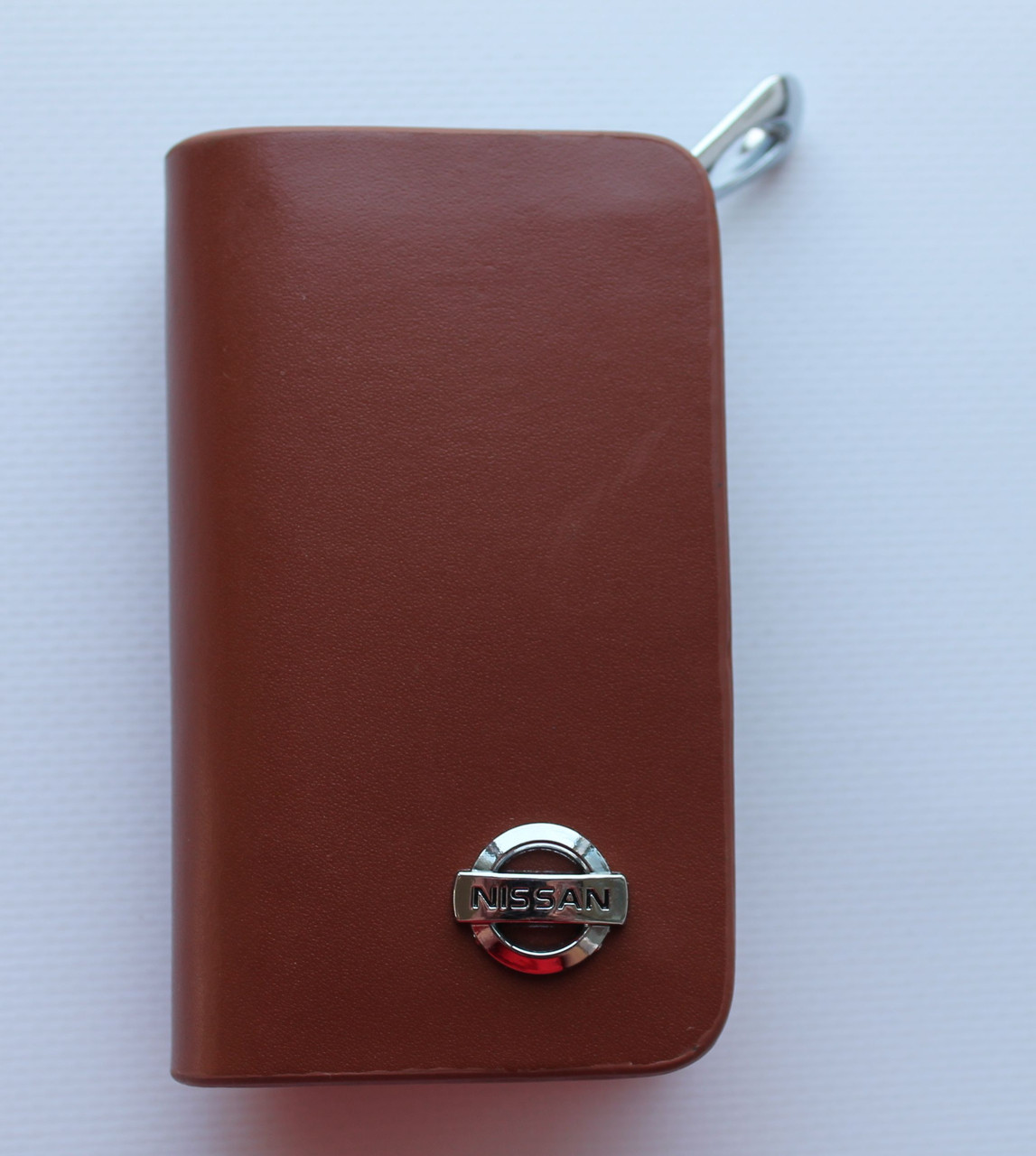 

Ключница для авто KeyHolder NISSAN Коричневая