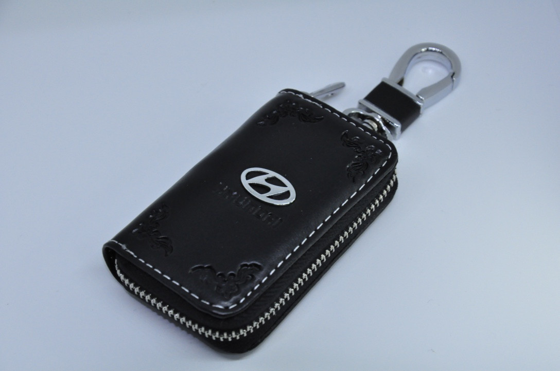 

Ключница для авто KeyHolder Premium HYINDAI Черная