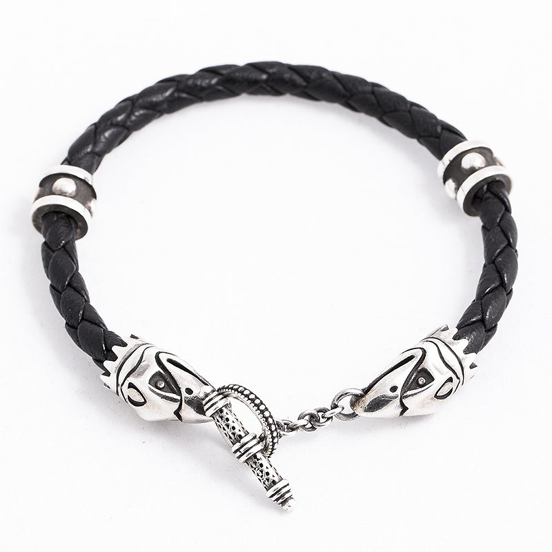 

Браслет TOTEM Adventure Jewelry с воронами из серебра 925 и плетеной кожи 20 см (0020-1)