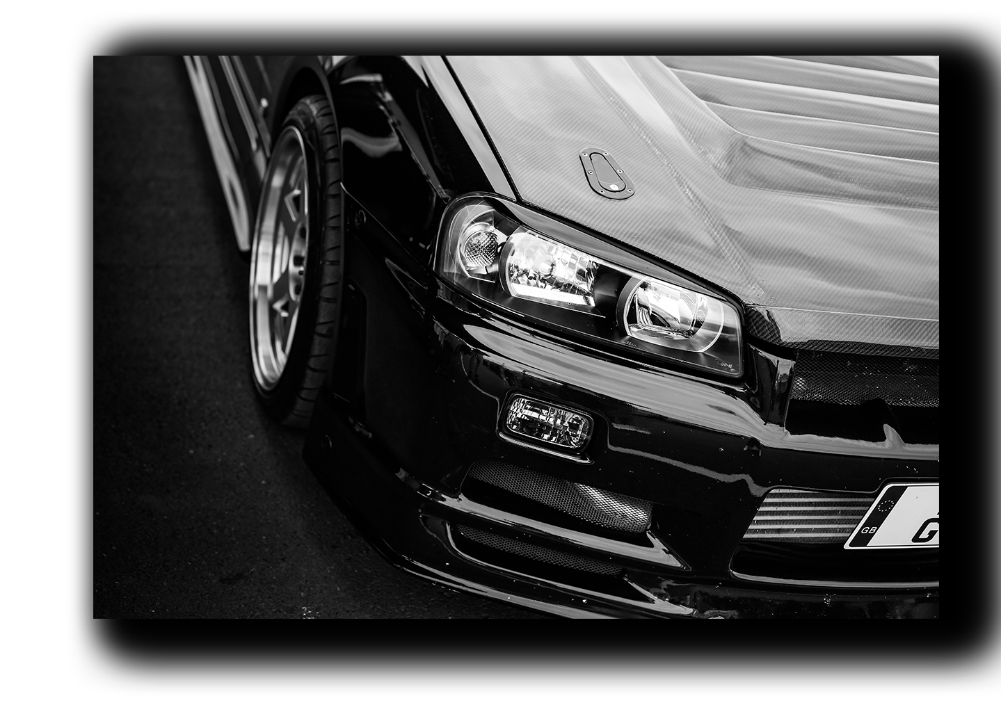 

картина на холсте спорткар Nissan Skyline R34 дрэг рейсинг авто Hotel Arizona HD 28 см x 41 см