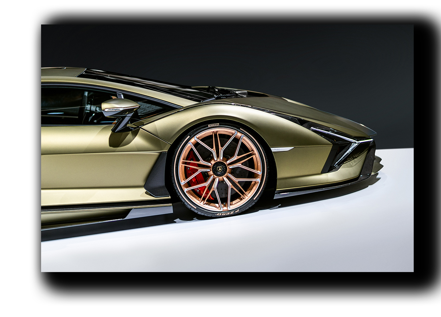 

картина на холсте автомобиль Lamborghini Sian итальянский автомобиль Hotel Arizona HD 59 см x 102 см