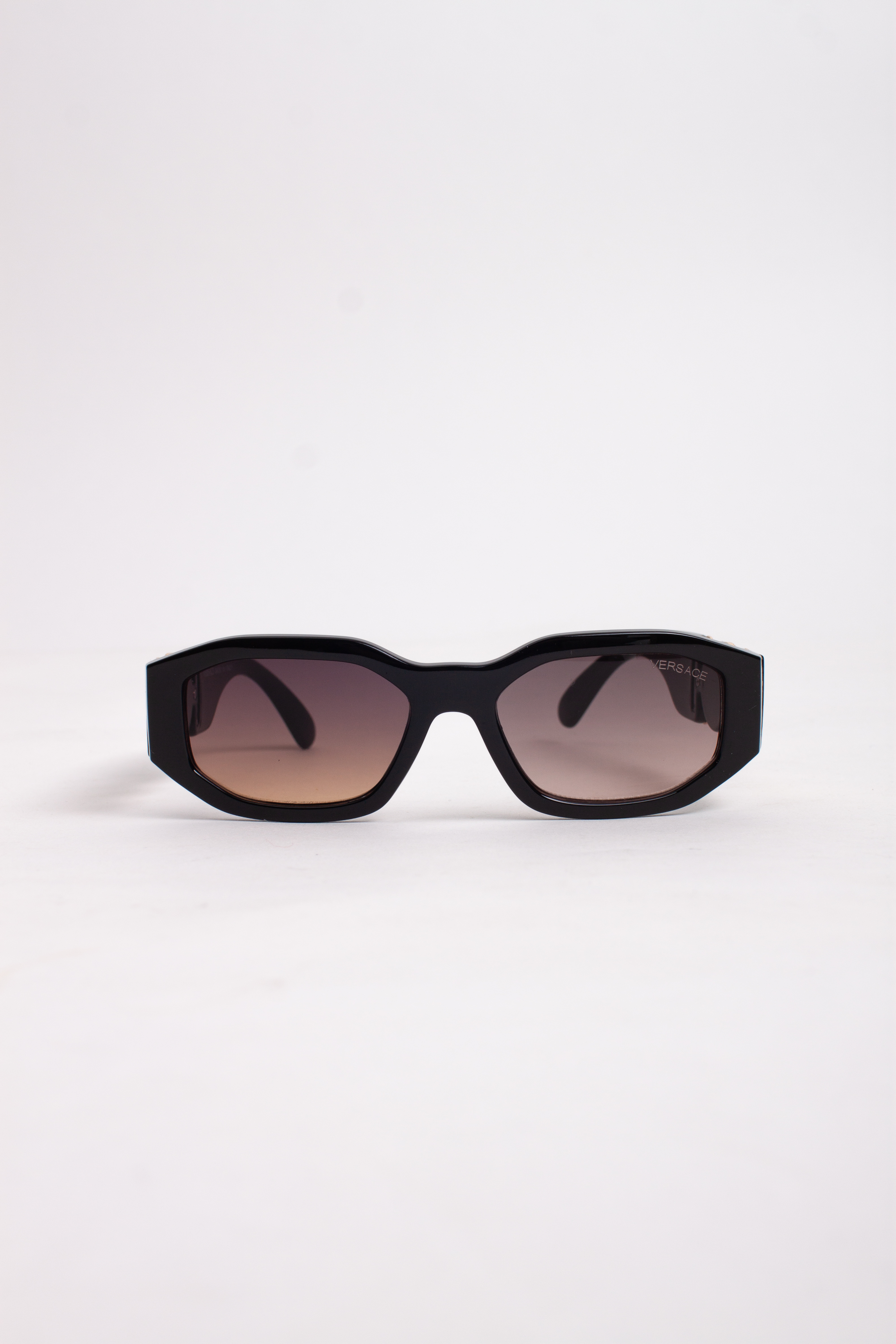 

Солнцезащитные FAMO Очки солнцезащитные VRS 4361 графитовые 14*4,2 (VRS 4361)