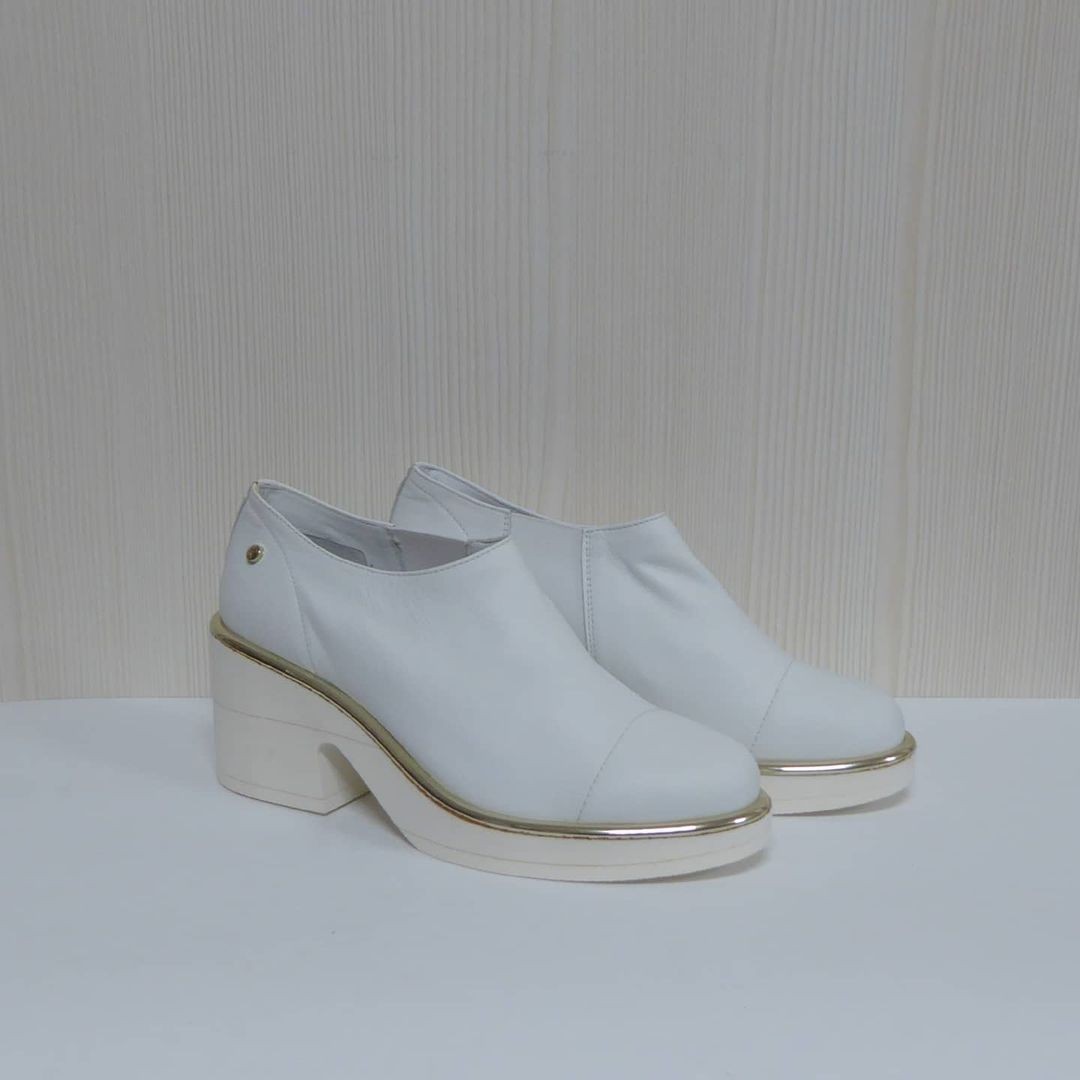 

Женские туфли Kelton кожаные 37 Белые