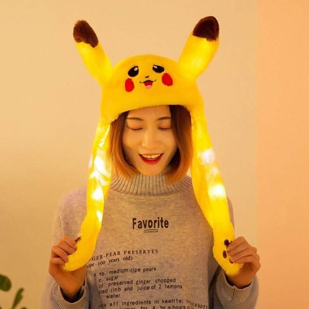 

Светящаяся шапка с двигающимися ушами пикачу, Pikachu. Зверошапка