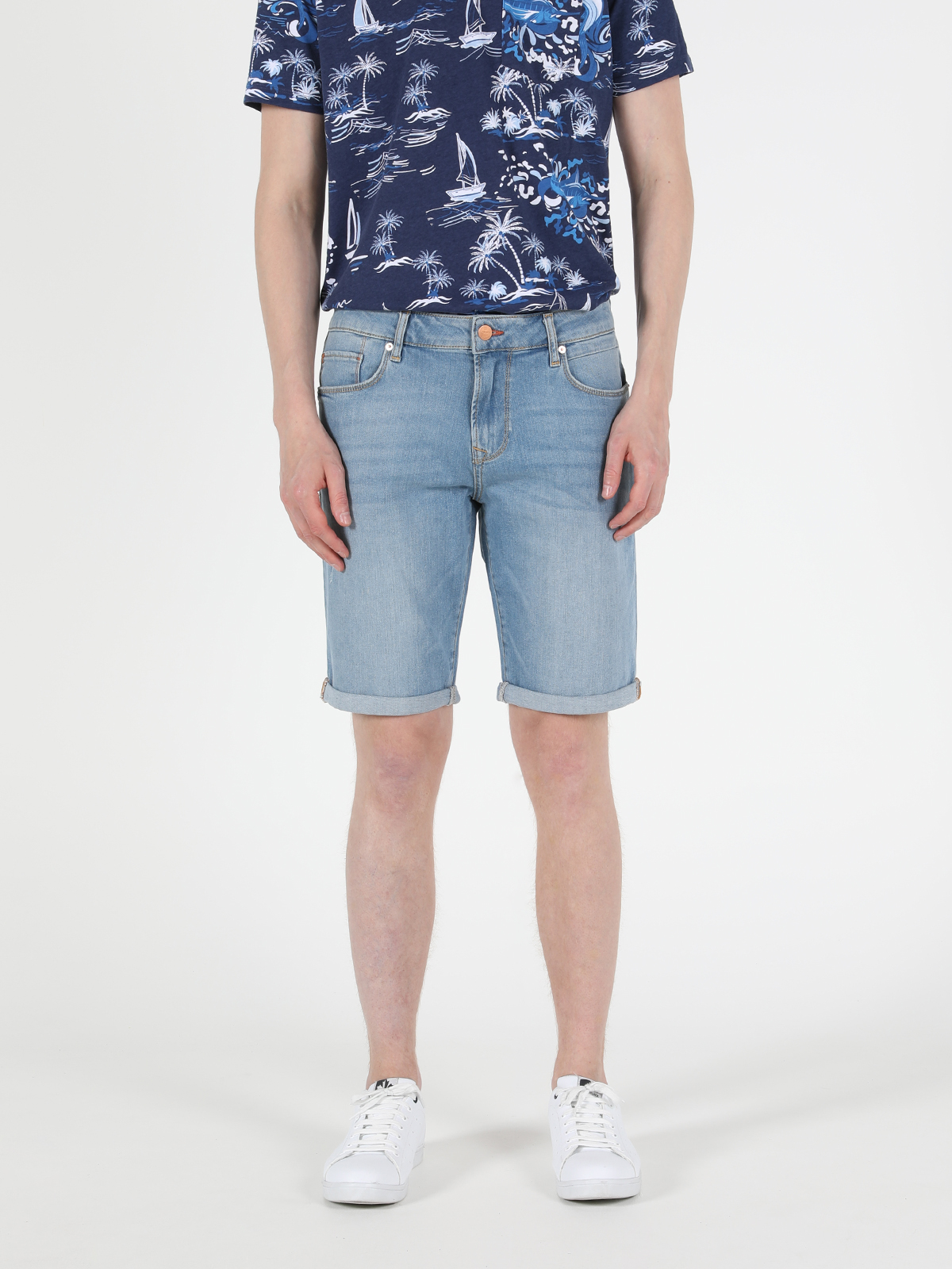 

Джинсовые шорты Colin's 044 Karl CL1049615DN40940 S Sibor Wash
