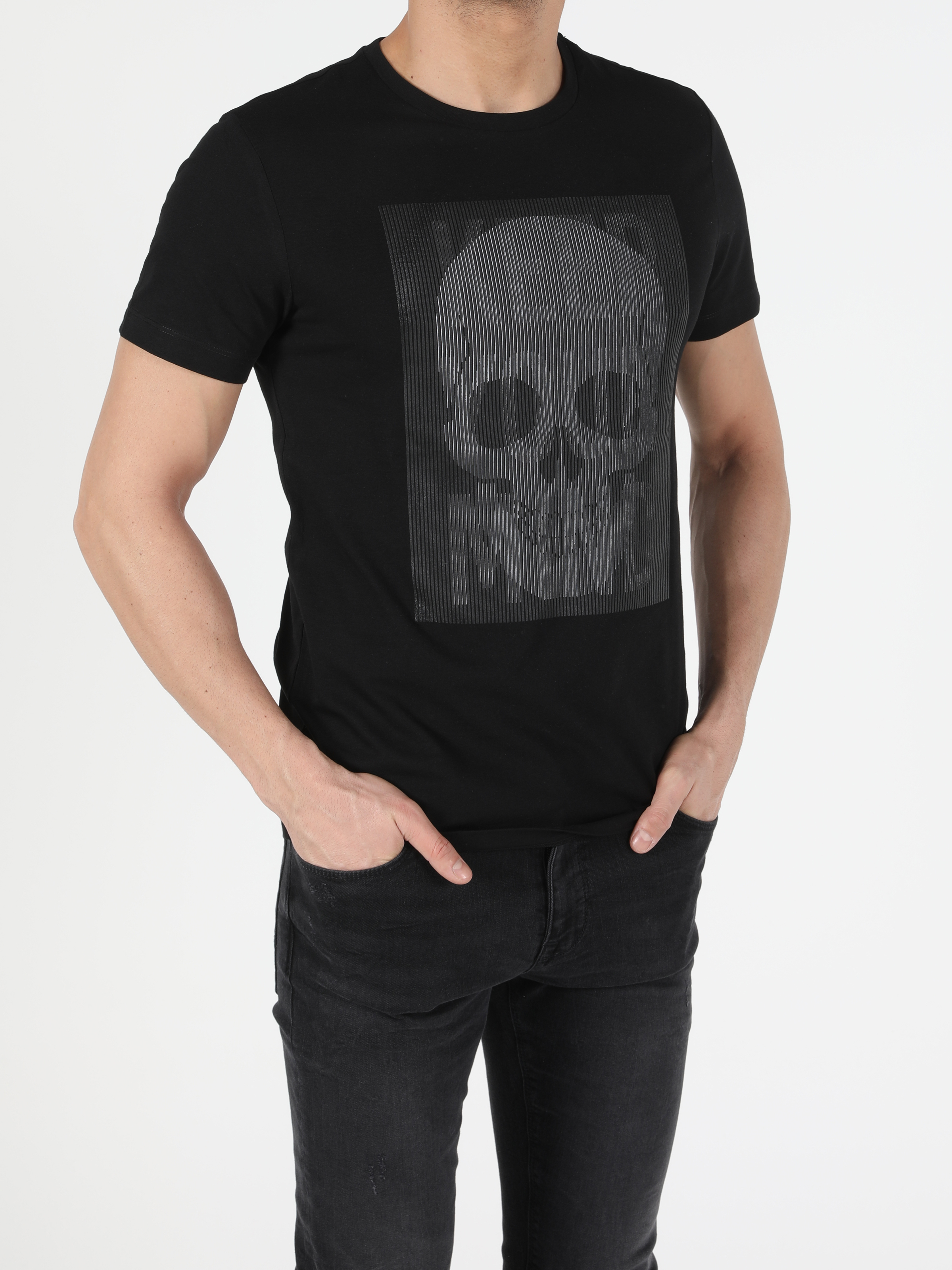 

Футболка Colin's CL1050942BLK L Black