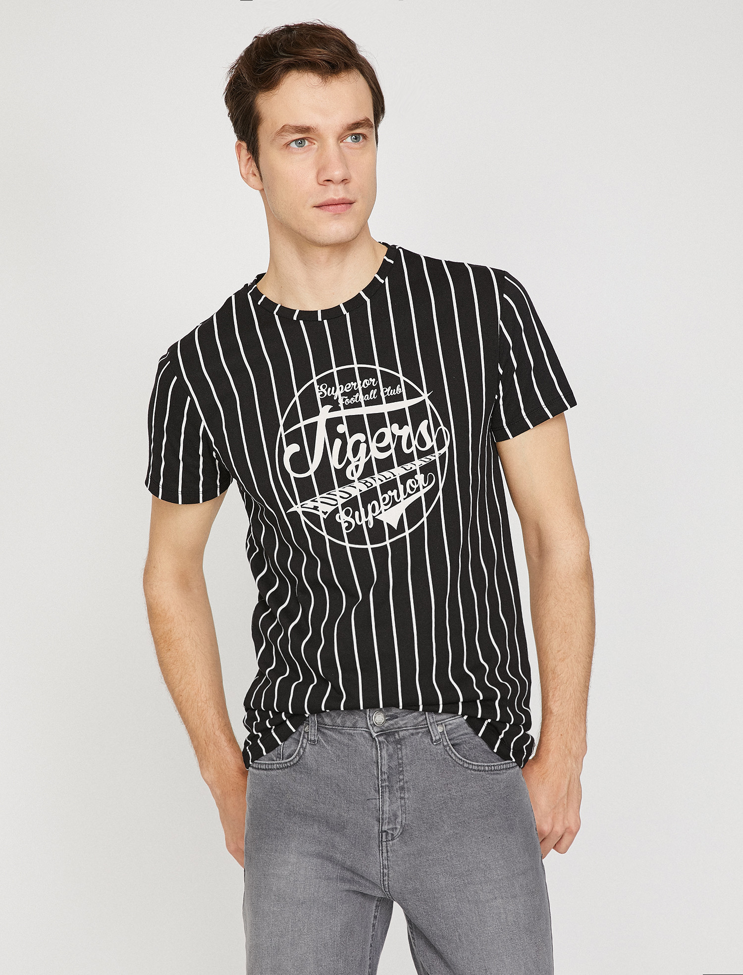 

Футболка Koton 8YAM11748CK-999 S Black