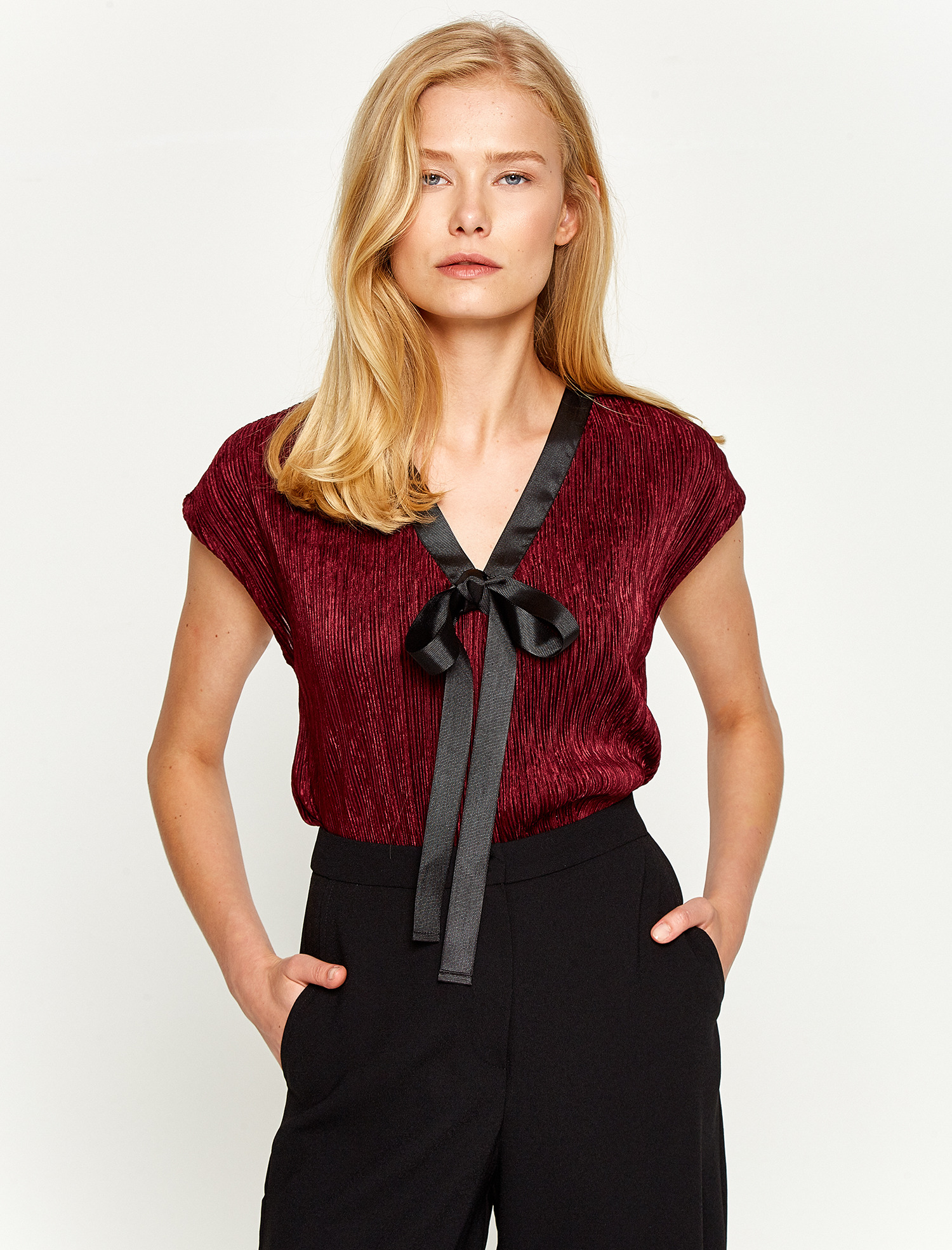 

Блузка Koton 8KAK34703FK  Bordeux, Блузка Koton 8KAK34703FK XS Bordeux