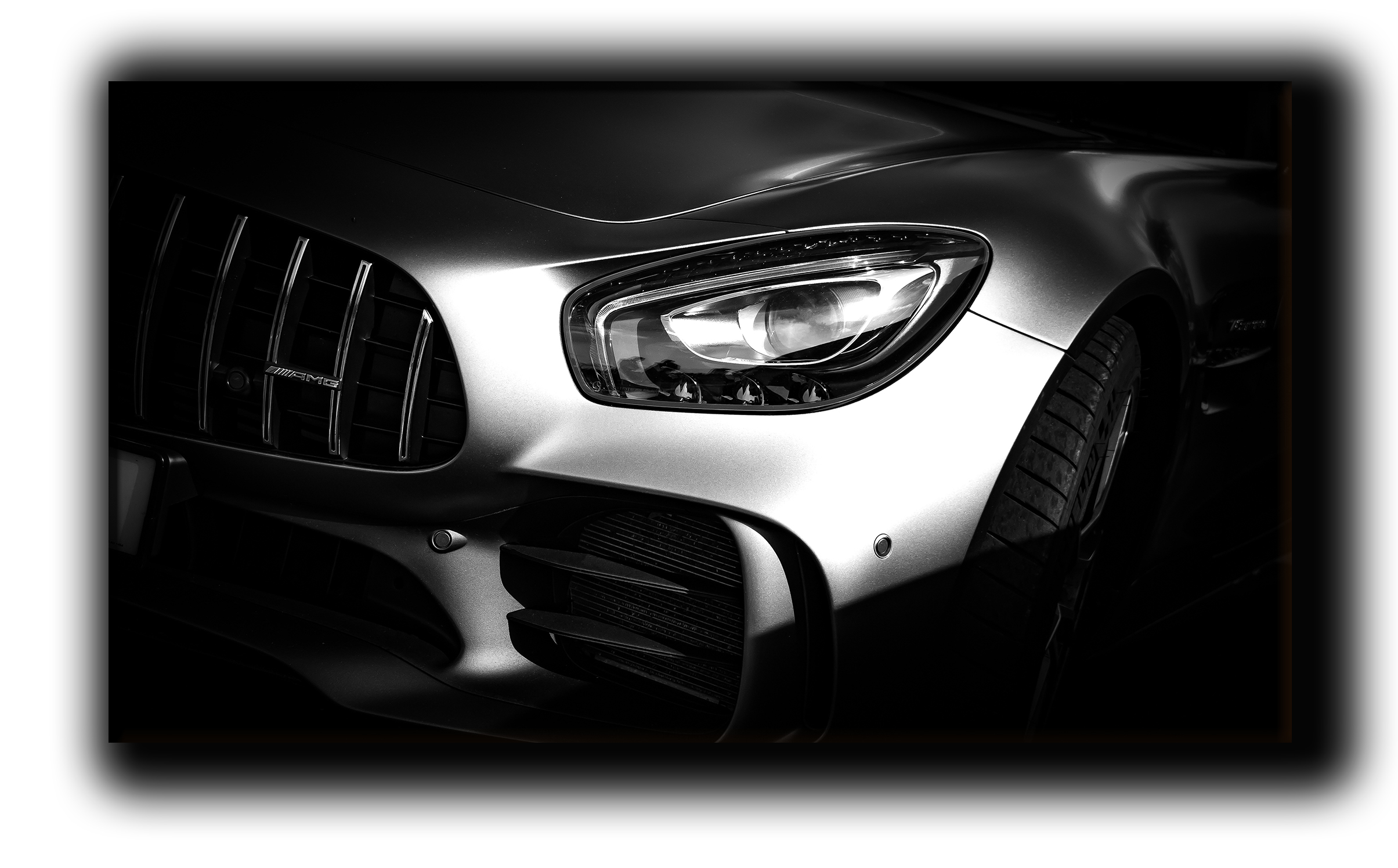 

картина на холсте mercedes amg gtr спортивные гоночные авто суперкары Hotel Arizona HD 44 см x 77 см