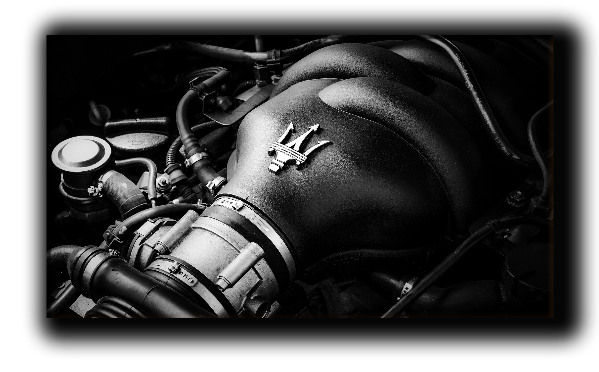 

картина на холсте двигатель maserati v8 спортивные гоночные авто суперкары Hotel Arizona HD 44 см x 77 см