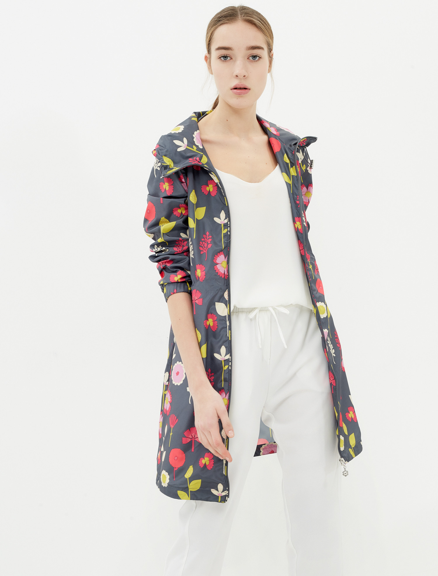 

Ветровка Koton 7YAL06841IW 34 Rose Design