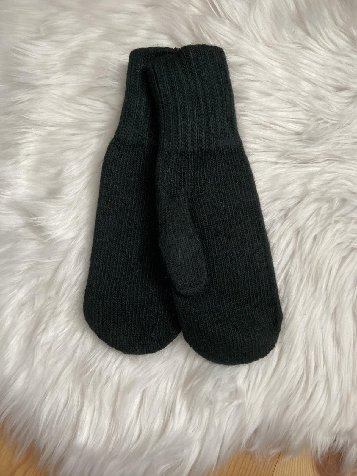 

Варежки ангоровые Atrics One Size GL-739 Темно-зеленые