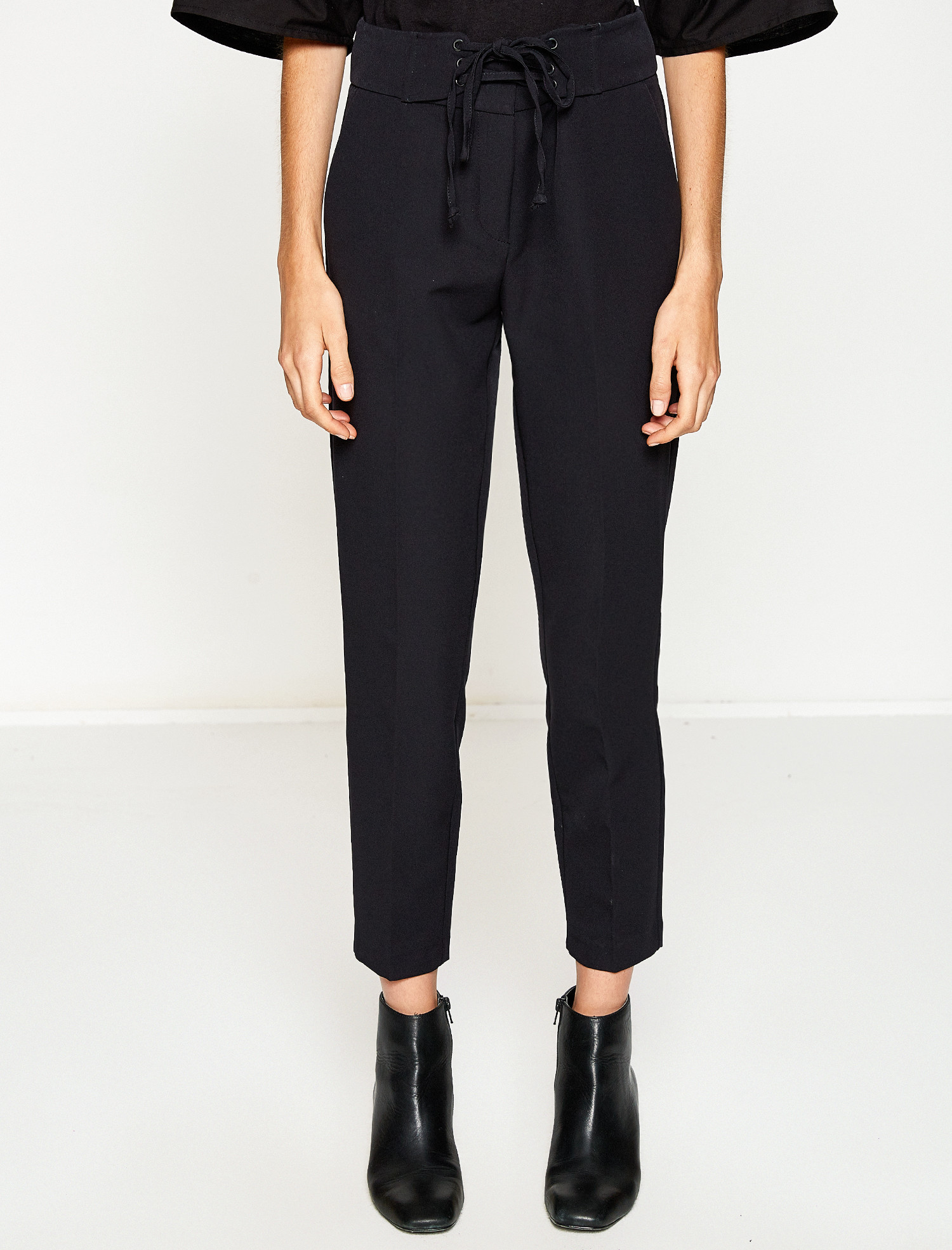 

Брюки Koton 8KAK42394UW-999 38 Black