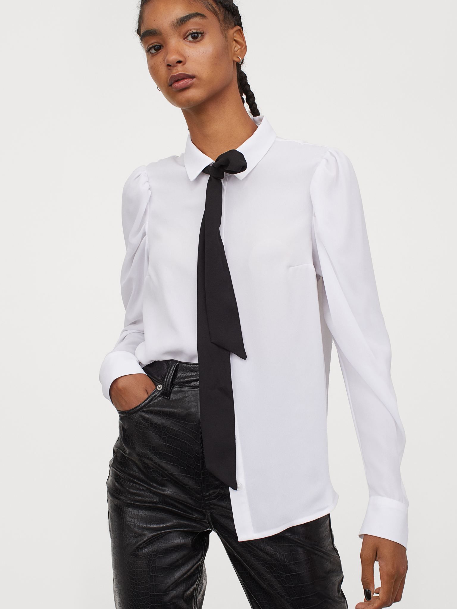 

Блузка H&M 060935635 M Белая