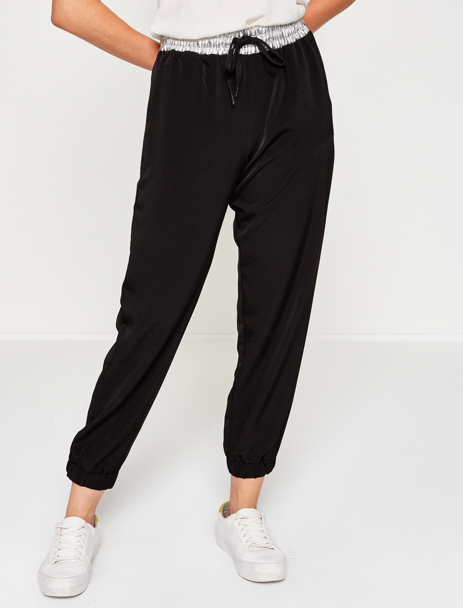 

Брюки Koton 8KAK42384OW-999 38 Black