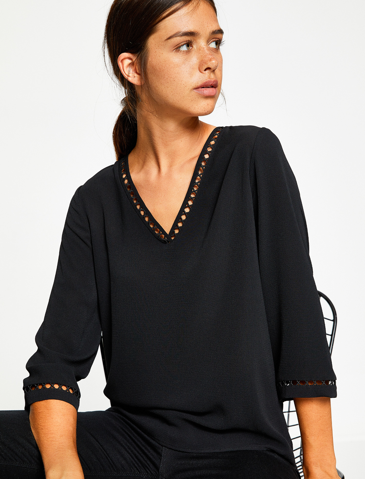 

Блузка Koton 8KAK62100UW-999 36 Black
