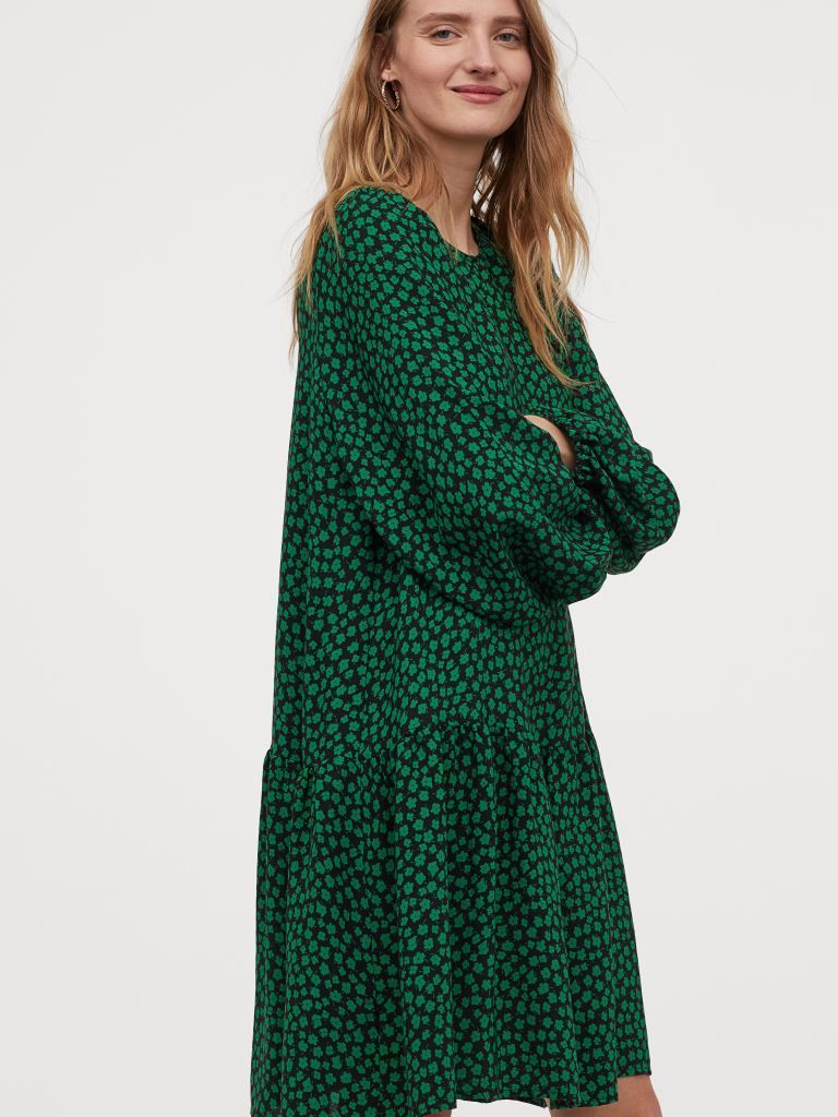 

Платье H&M 0871982-1 XL Черное