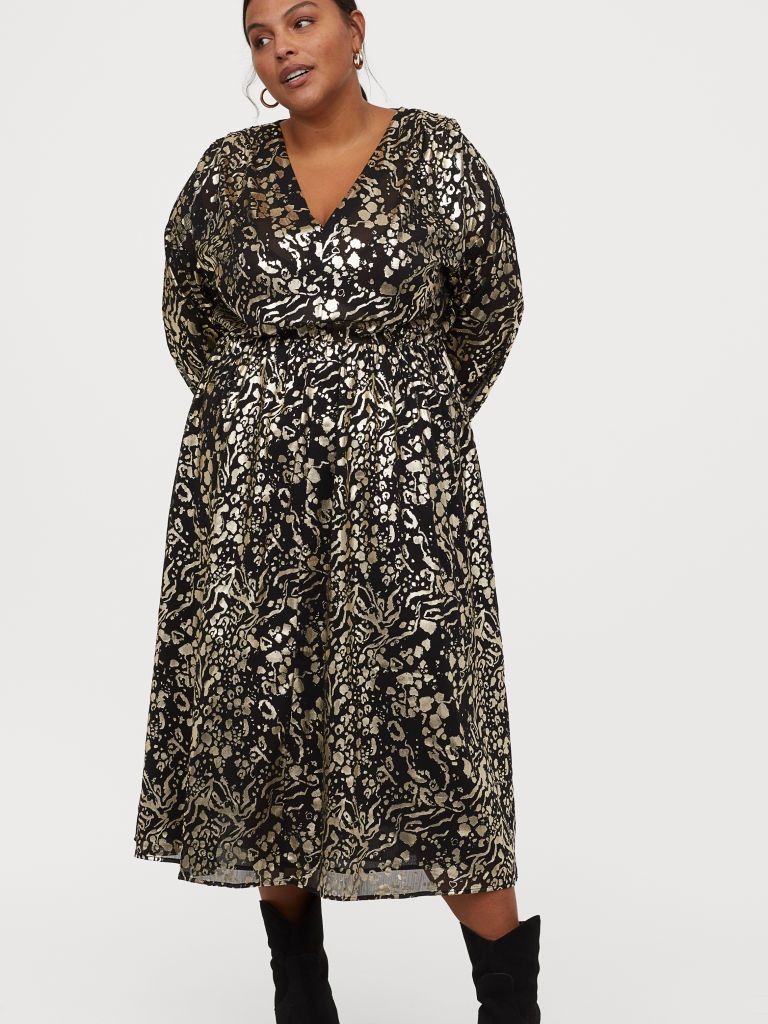 

Платье H&M 0823999-0 3XL Черное