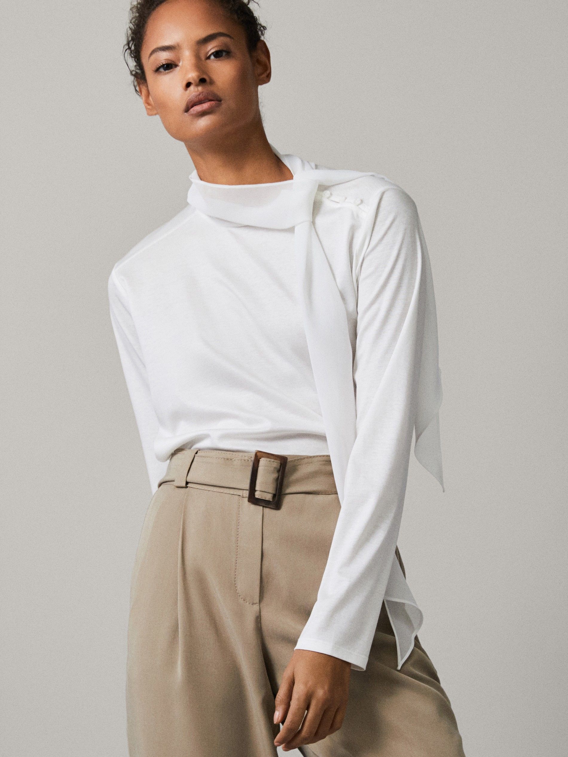 

Блуза Massimo Dutti 6811/566/251SK S білий