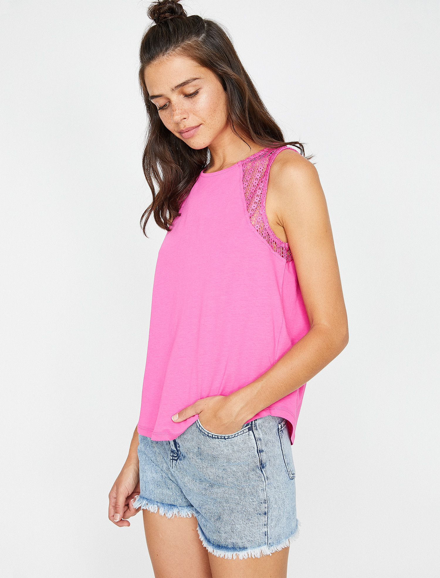 

Топ Koton 8YAL31990JK-308 M Fushia